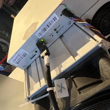 State-of-the-art mining rigs optimizing hash rates for Bitcoin and Ethereum